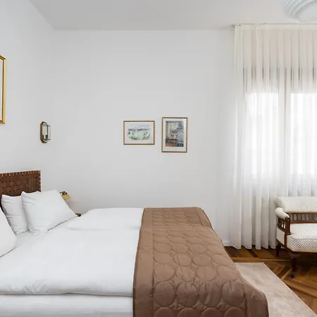 Nobel Boutique 3*