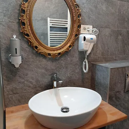 Nobel Boutique 3* Bükreş