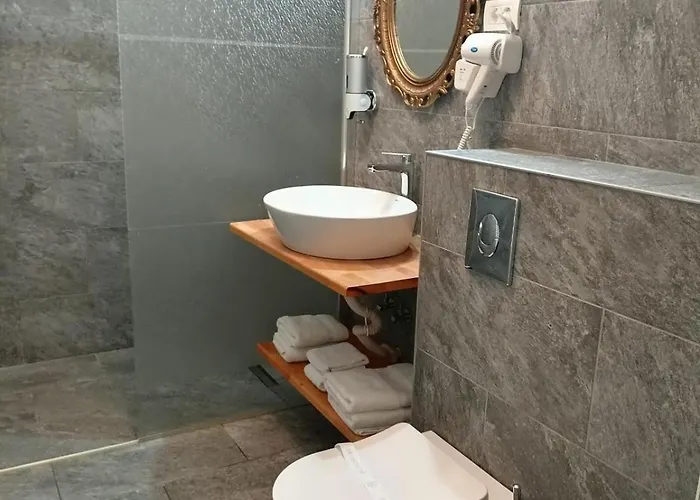 מלון דירות Nobel Boutique 3*