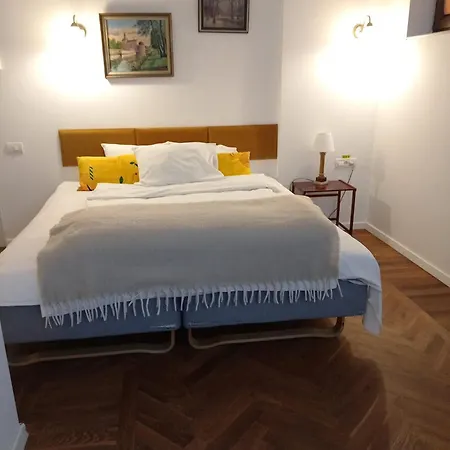 Nobel Boutique Apart Otel Bükreş